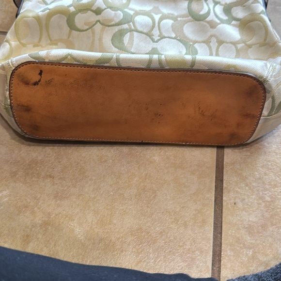 Coach purse - Picture 4 of 4